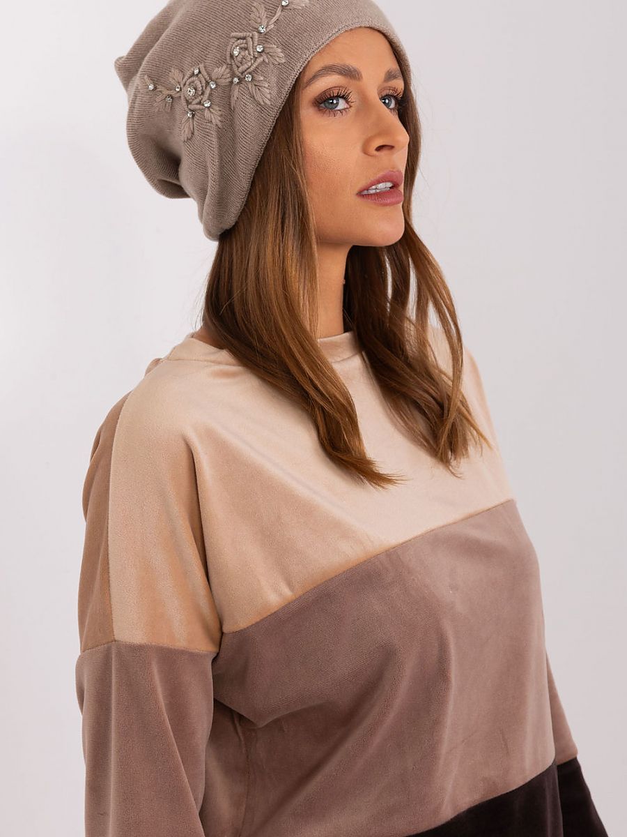  Cap model 189924 AT 