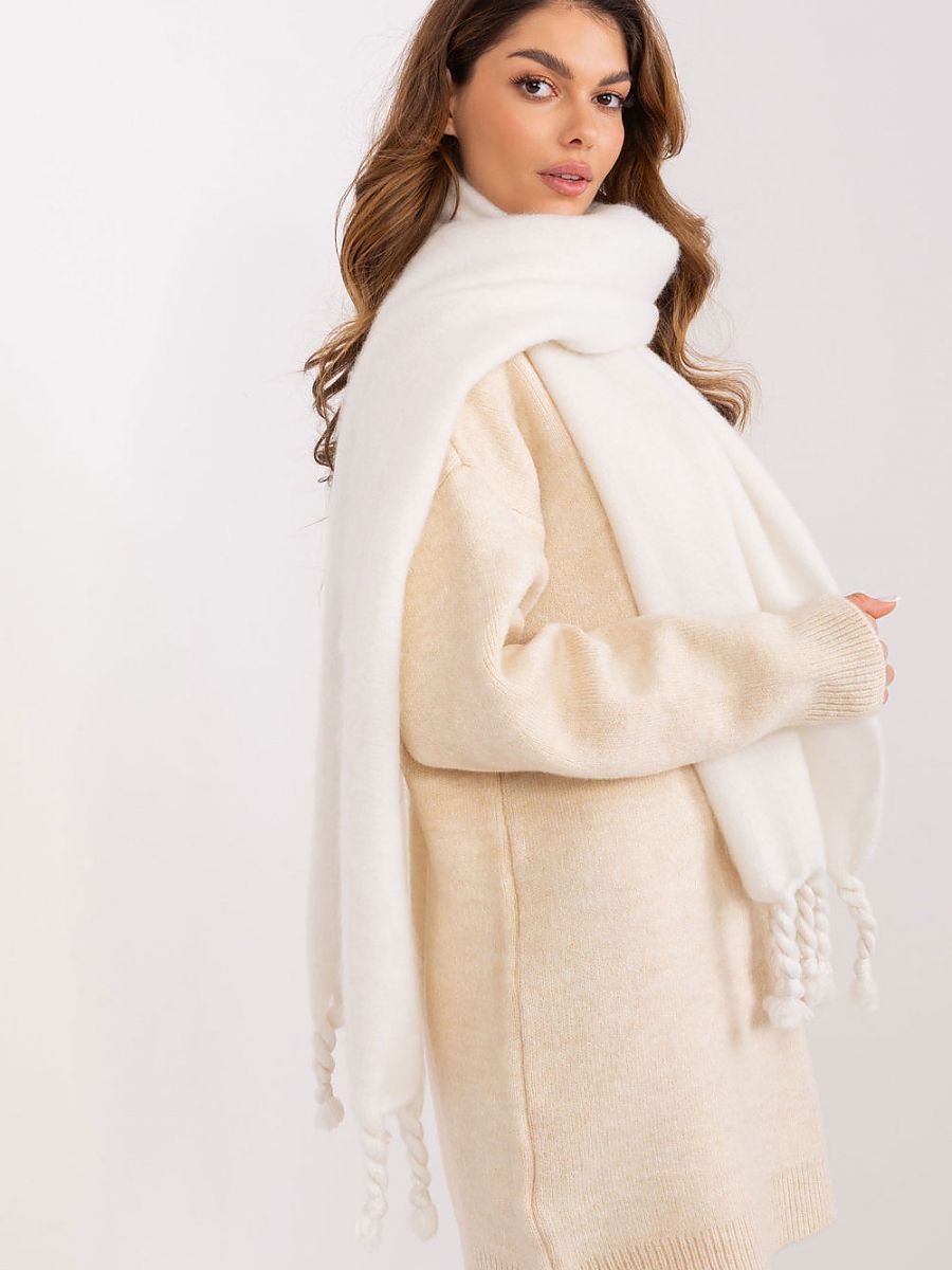  Shawl model 190156 AT 