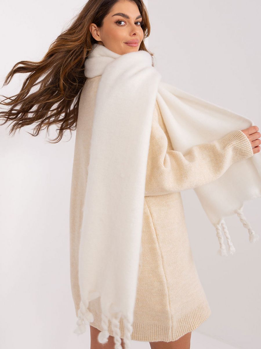  Shawl model 190156 AT 