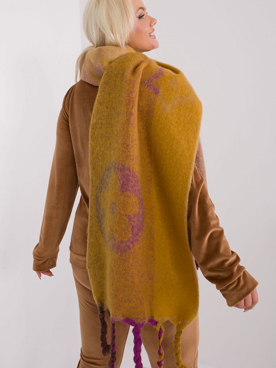  Shawl model 190543 AT 