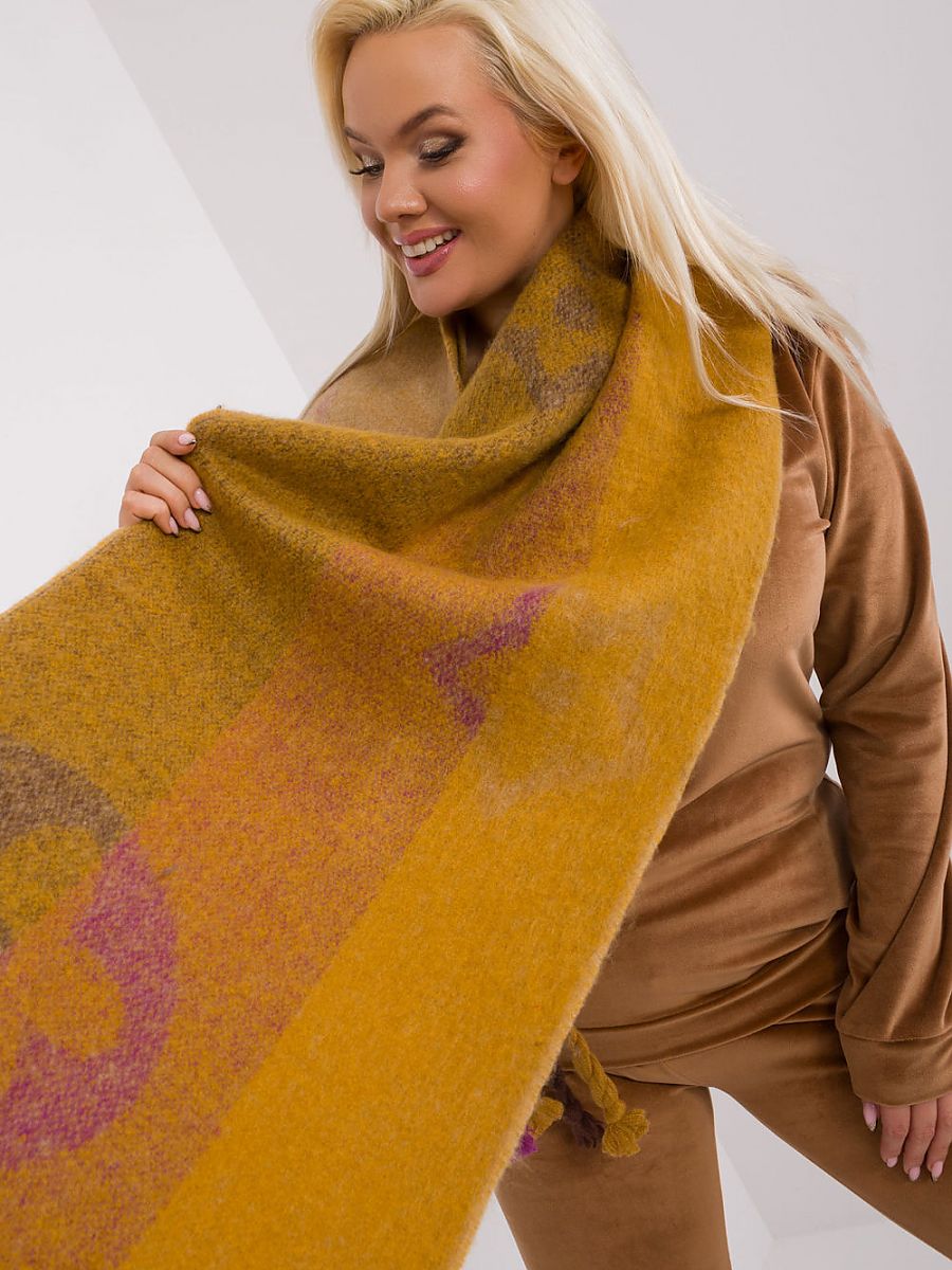  Shawl model 190543 AT 