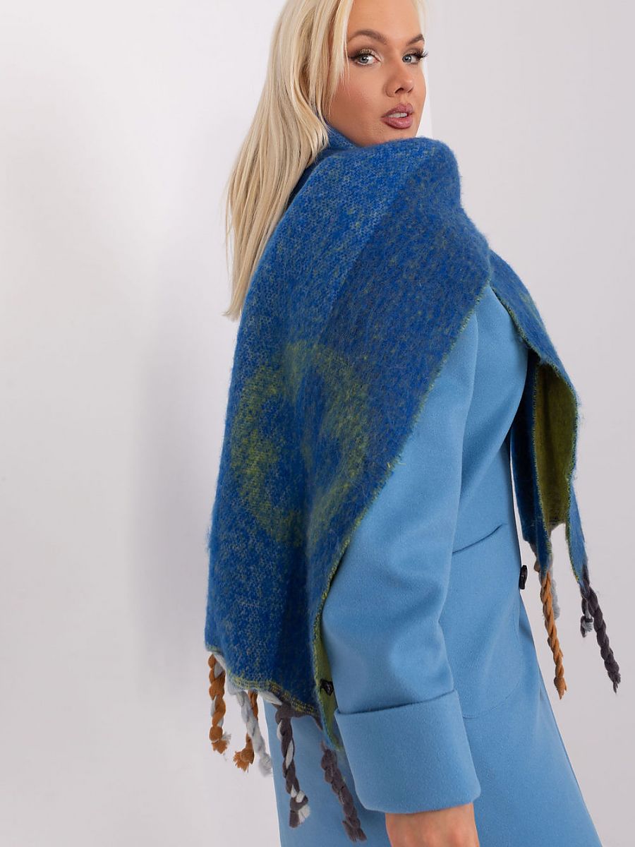  Shawl model 190547 AT 