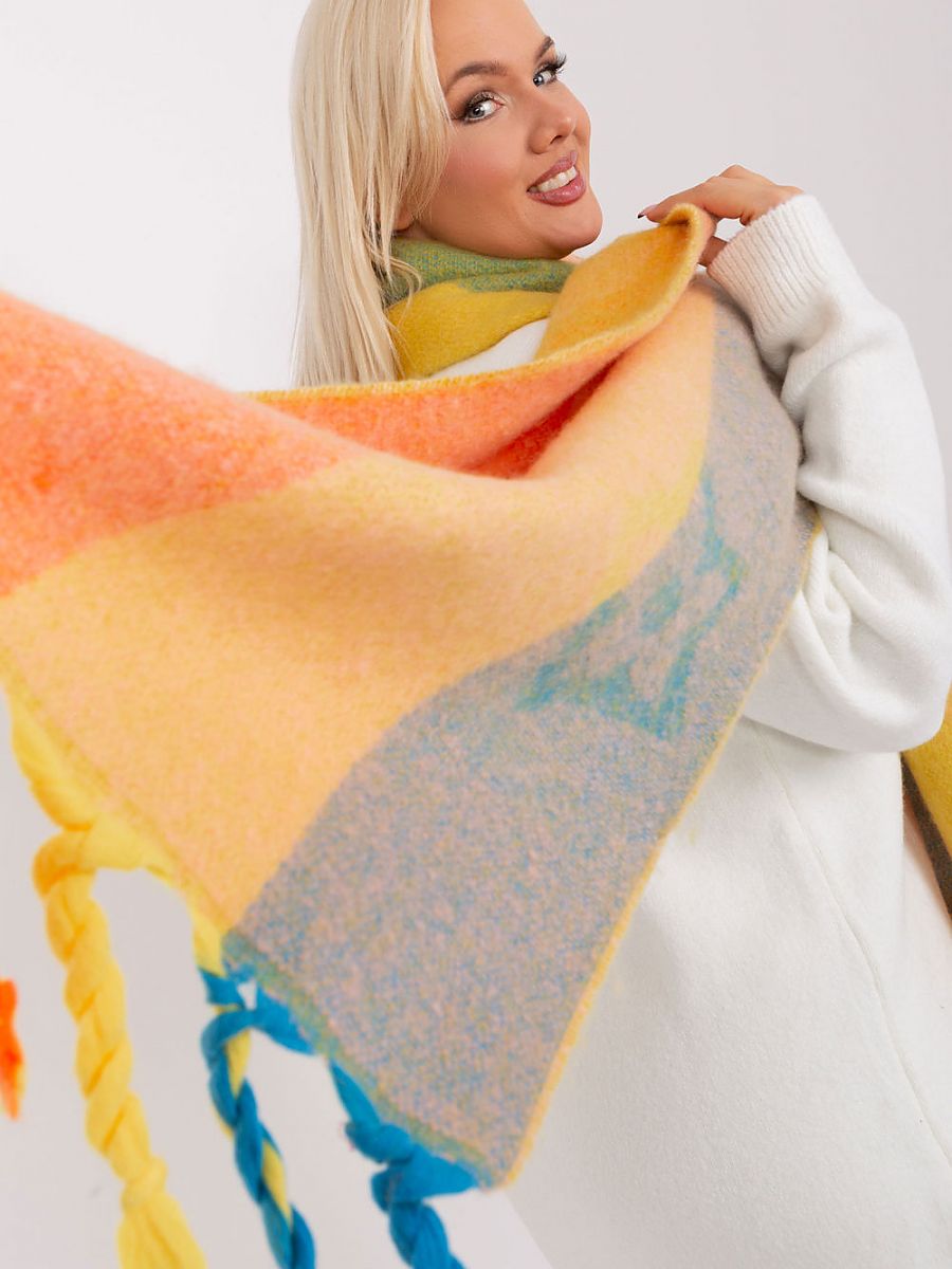  Shawl model 190556 AT 