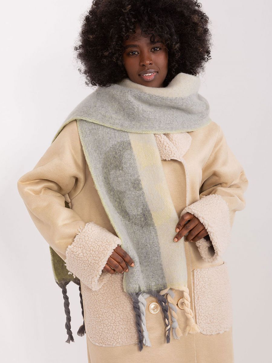  Shawl model 190558 AT 