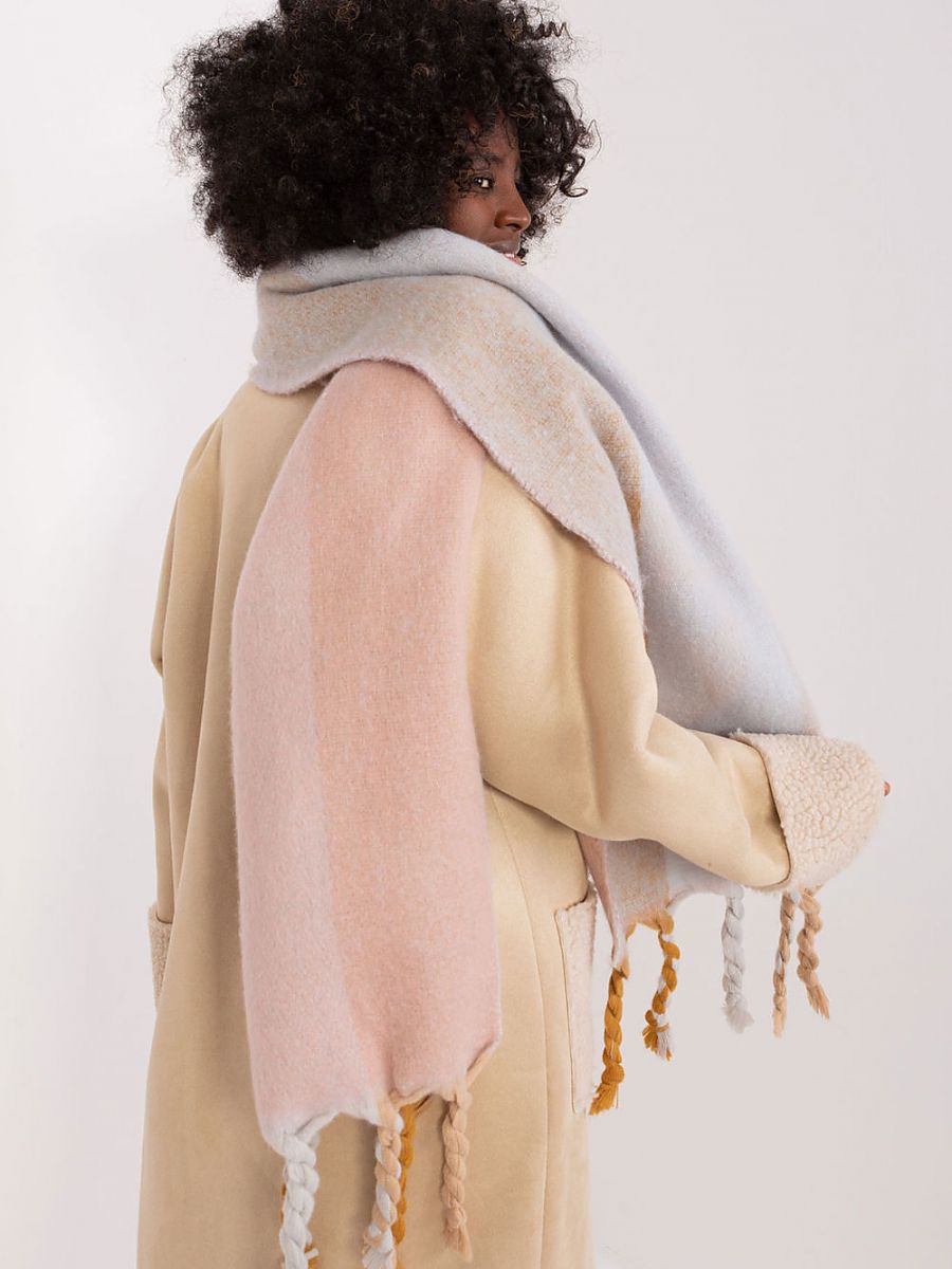  Shawl model 190559 AT 