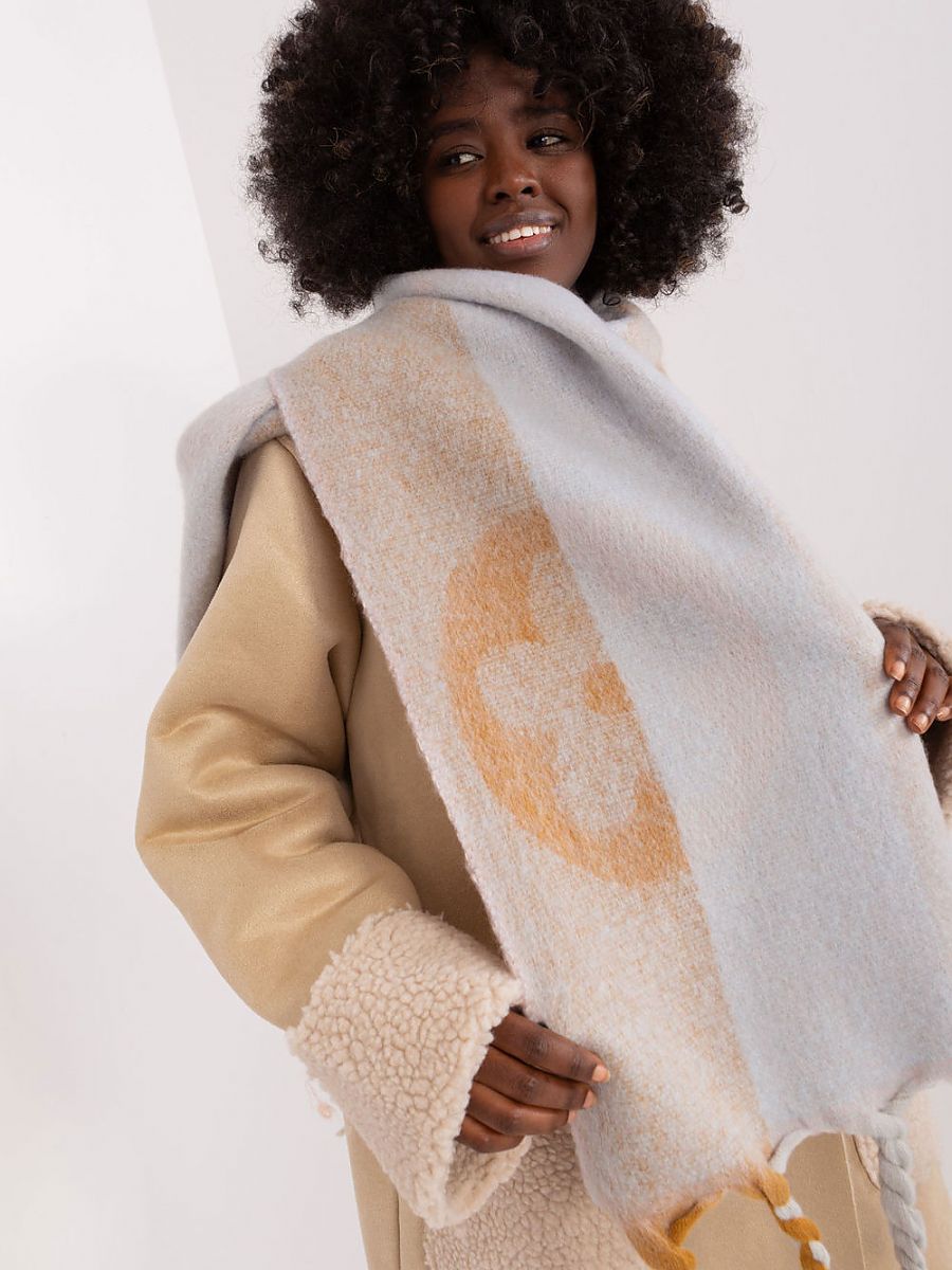  Shawl model 190559 AT 