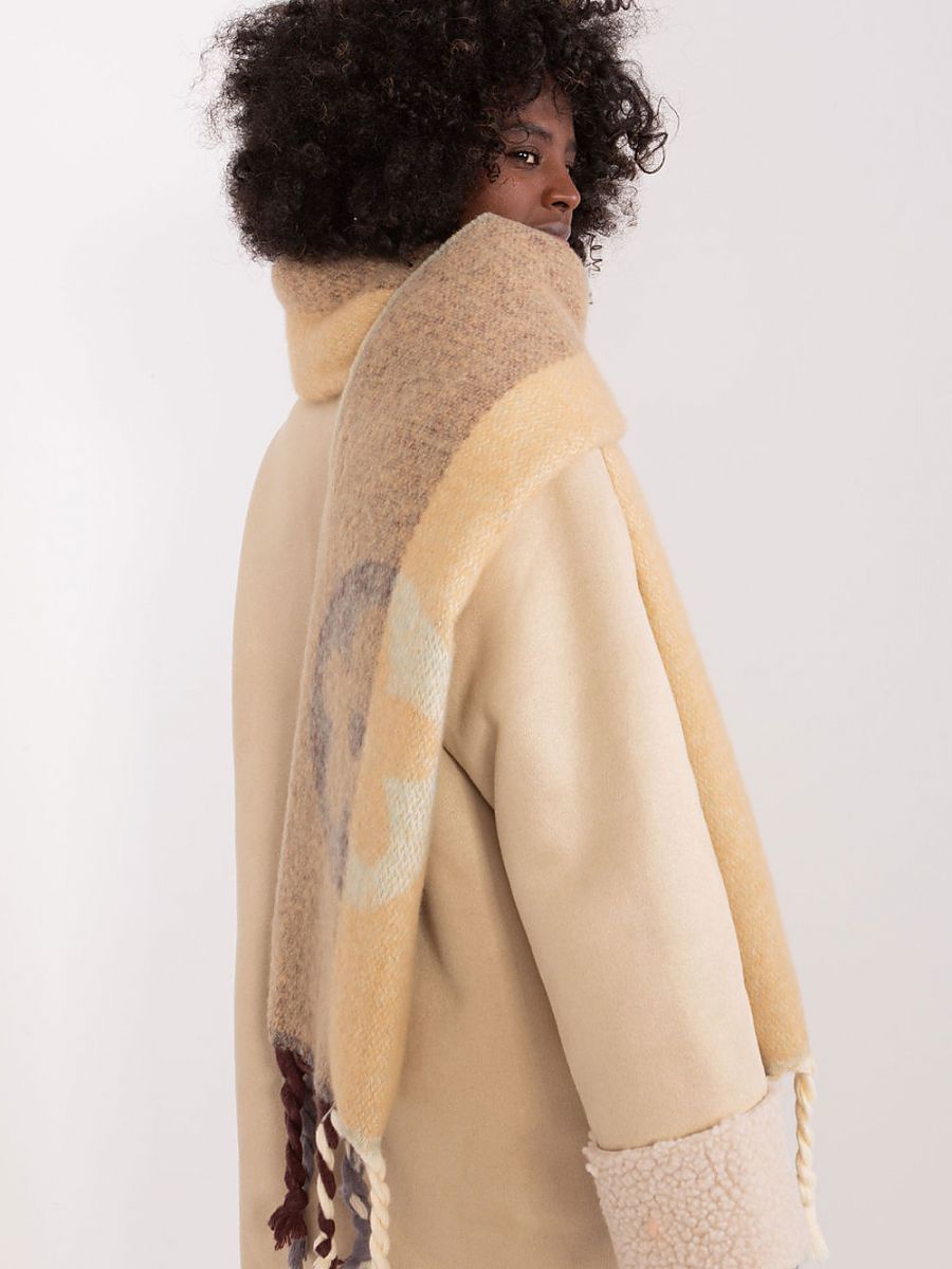  Shawl model 190561 AT 