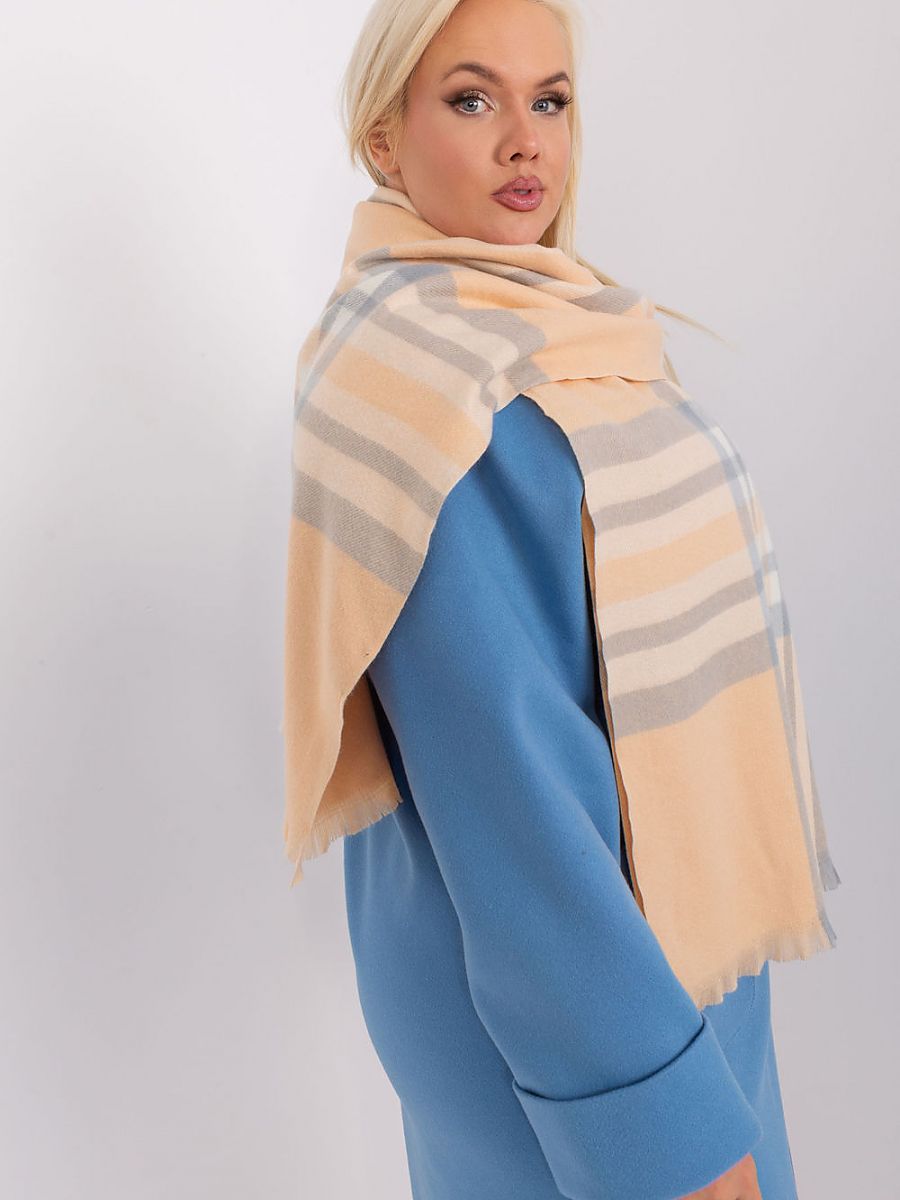  Shawl model 190564 AT 