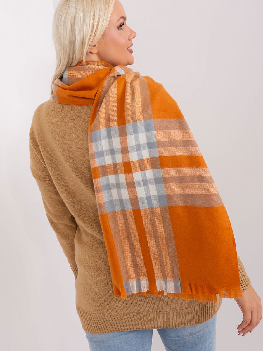  Shawl model 190565 AT 