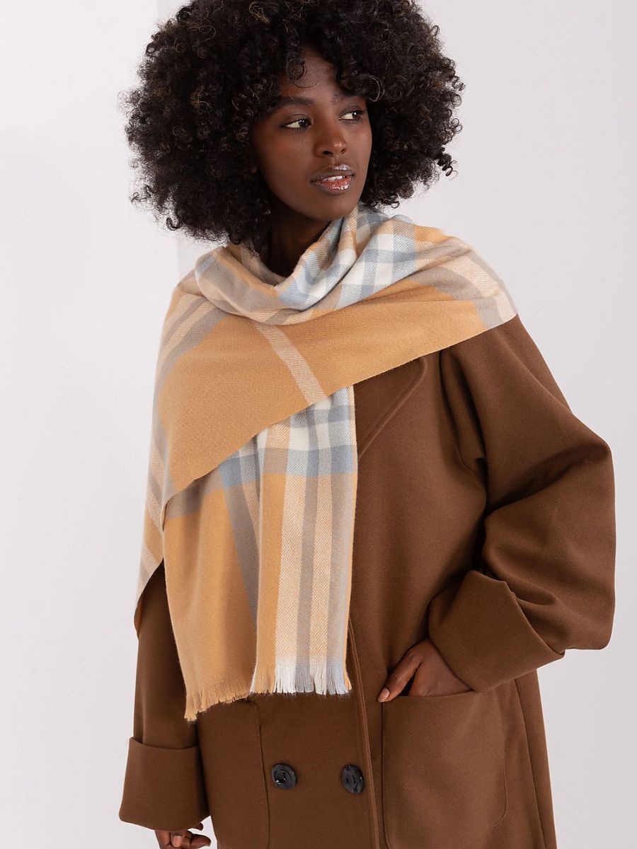 Shawl model 190567 AT 