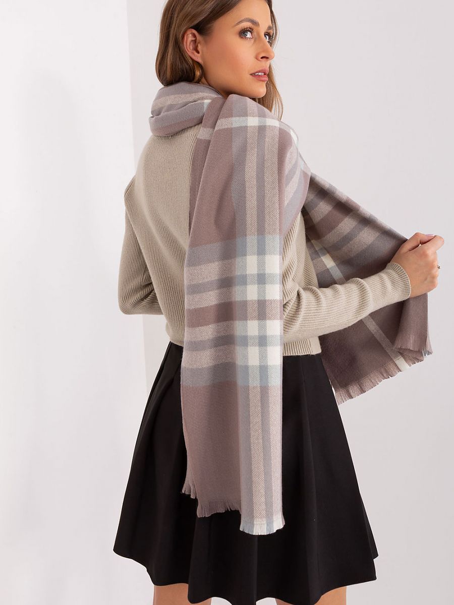  Shawl model 190568 AT 