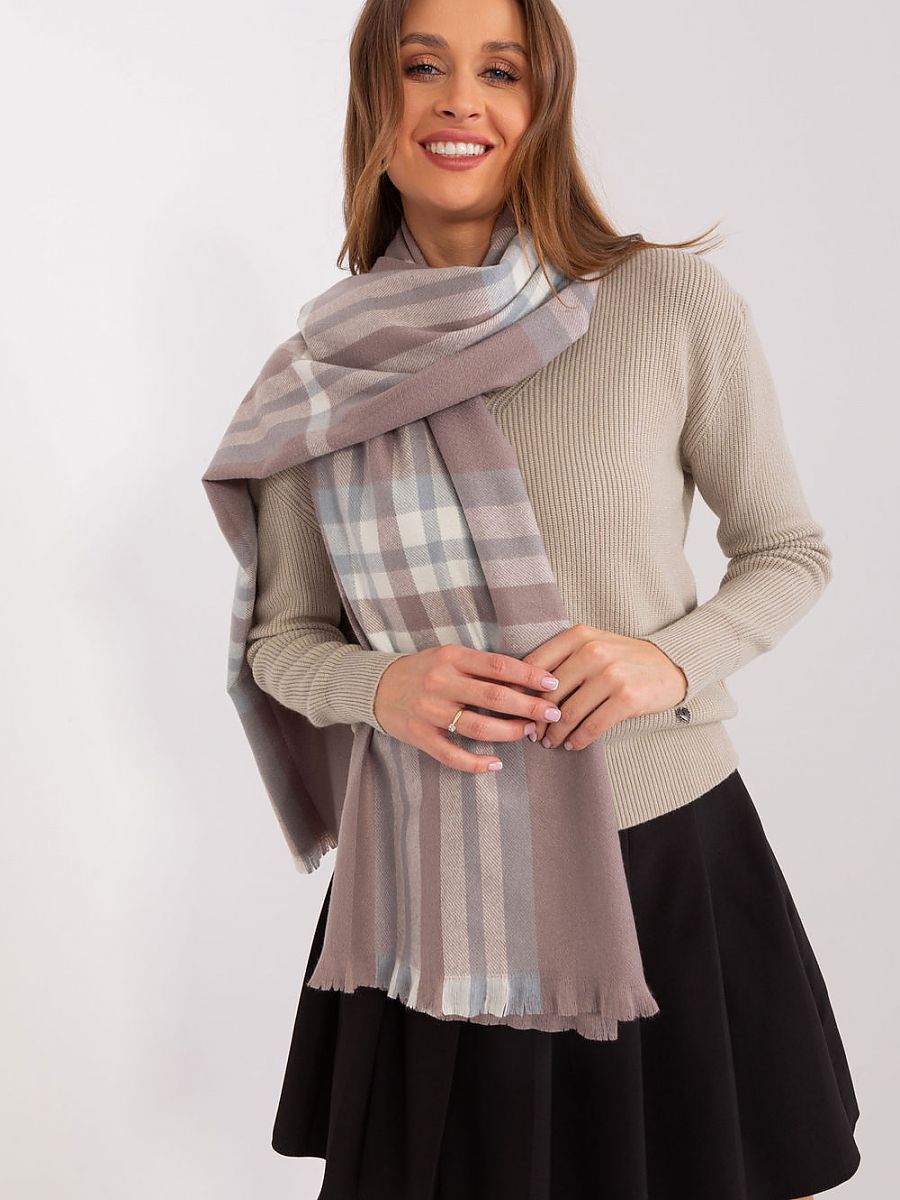  Shawl model 190568 AT 