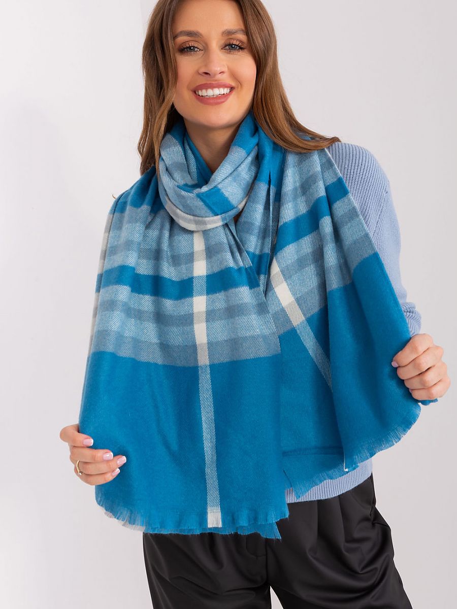  Shawl model 190569 AT 