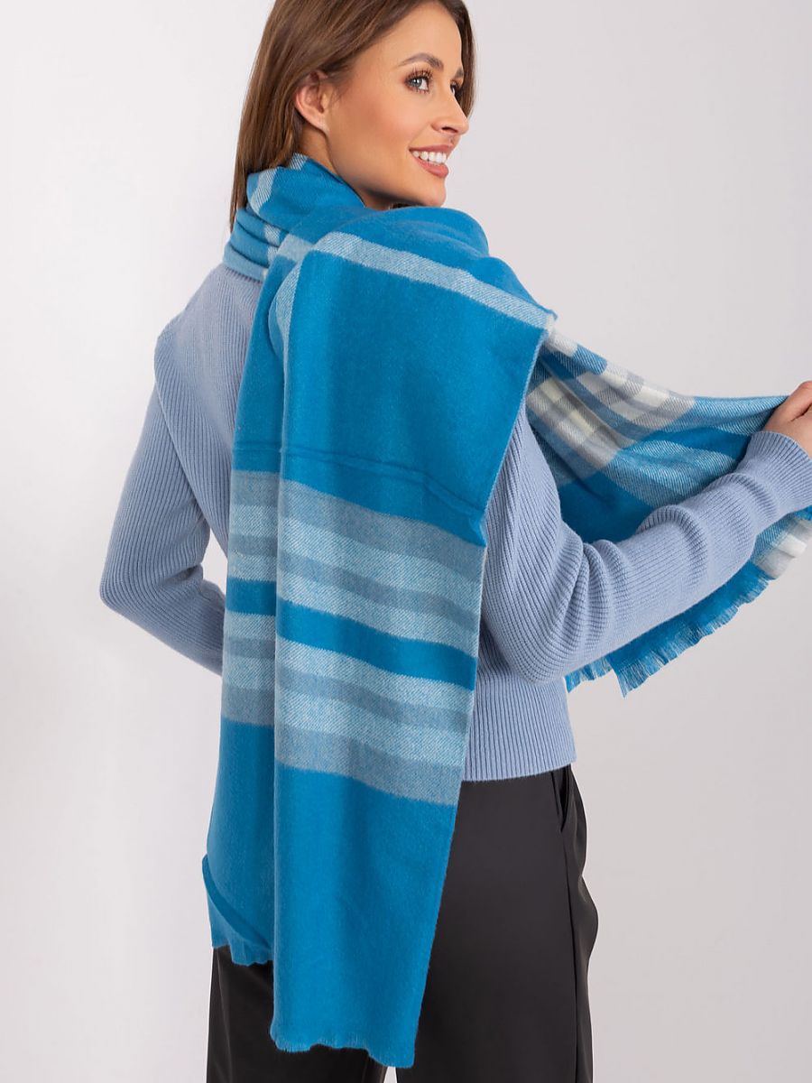  Shawl model 190569 AT 