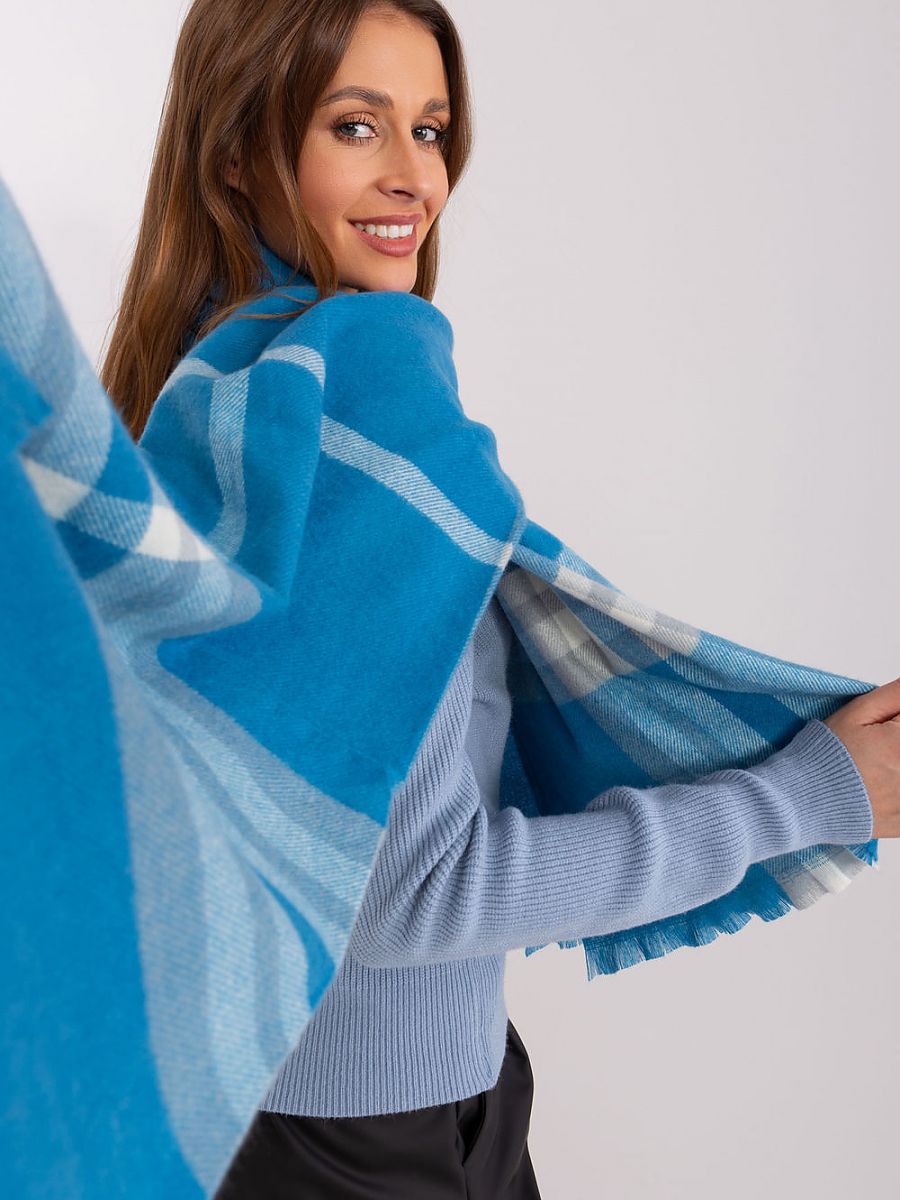  Shawl model 190569 AT 