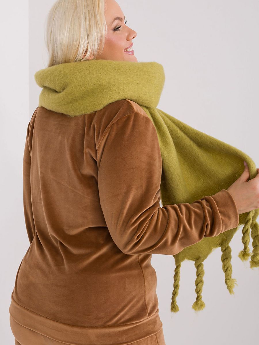  Shawl model 190570 AT 