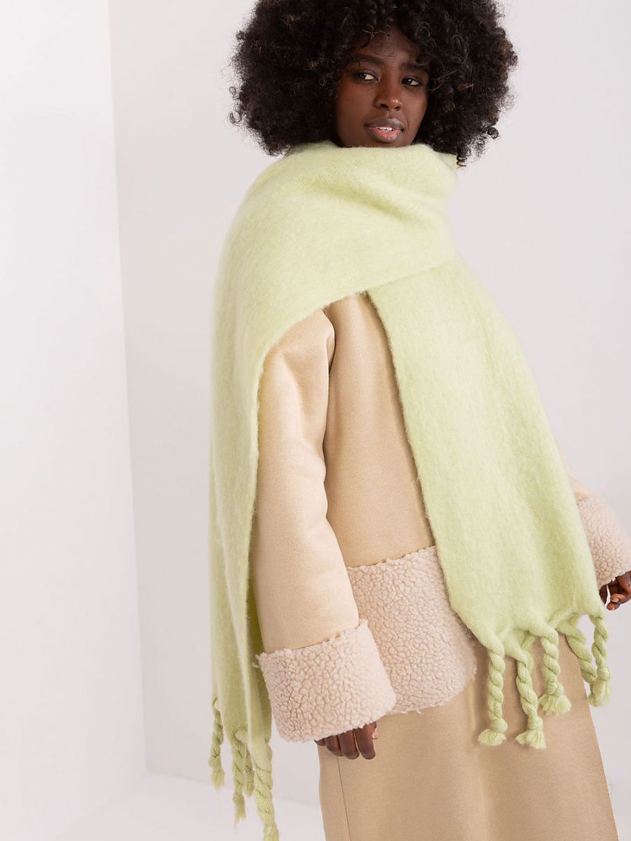  Shawl model 190589 AT 