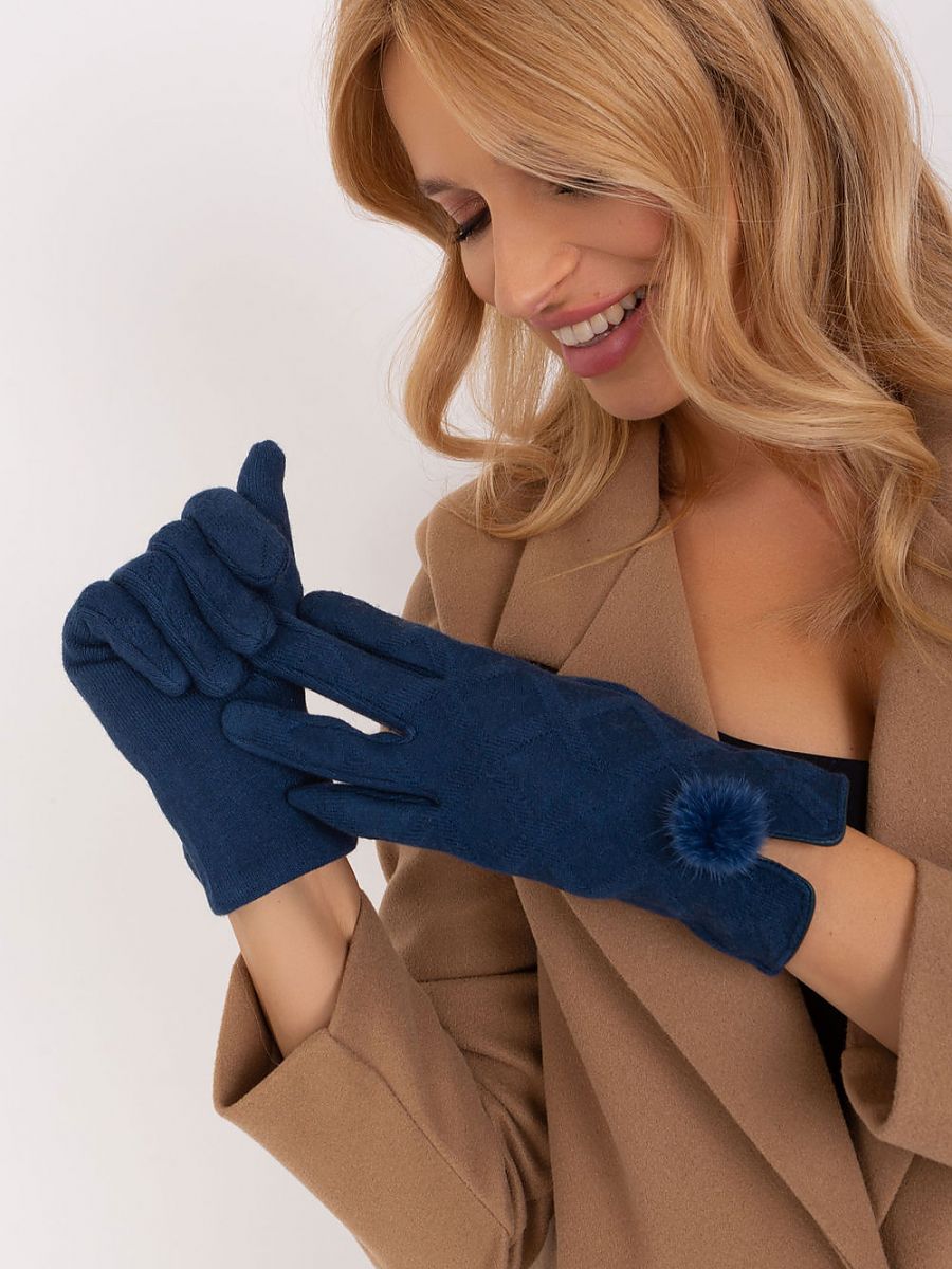  Gloves model 190806 AT 