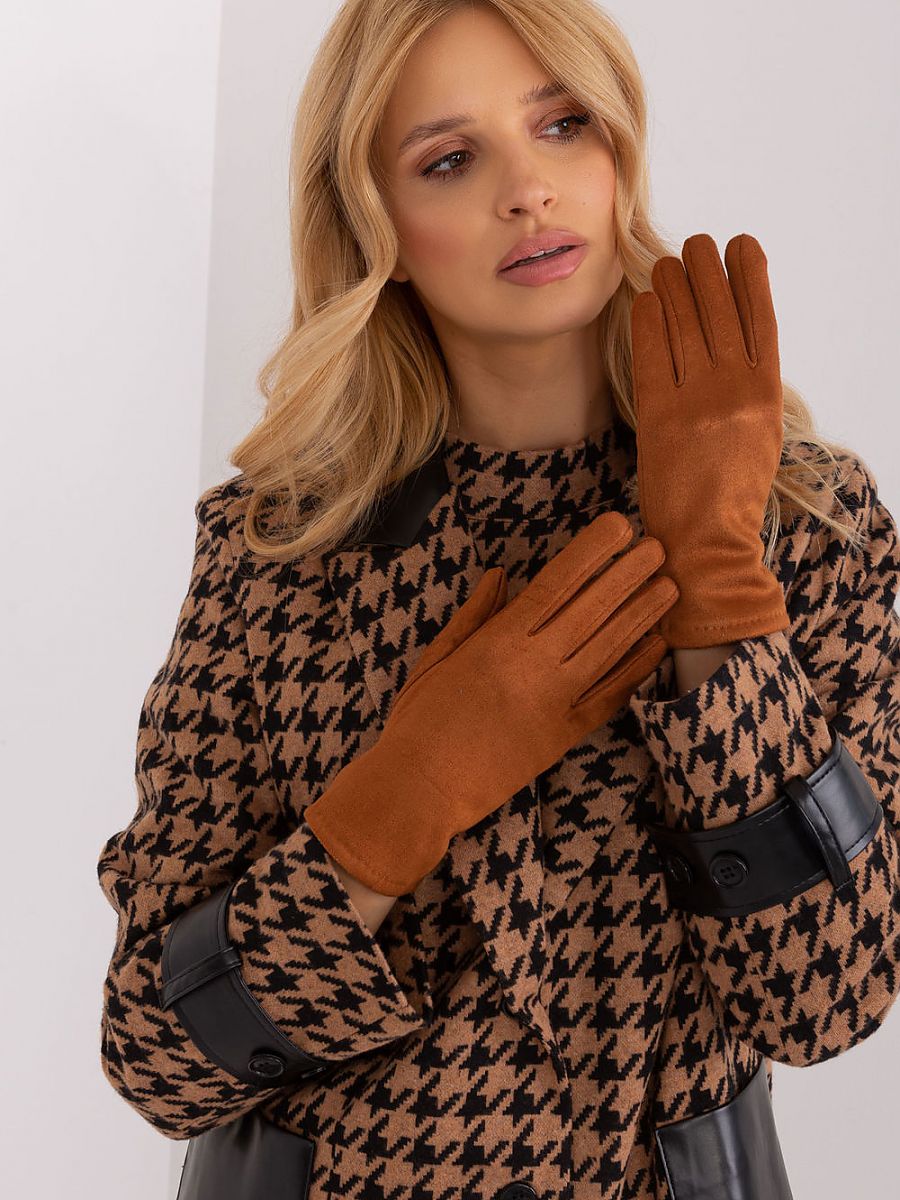  Gloves model 190825 AT 