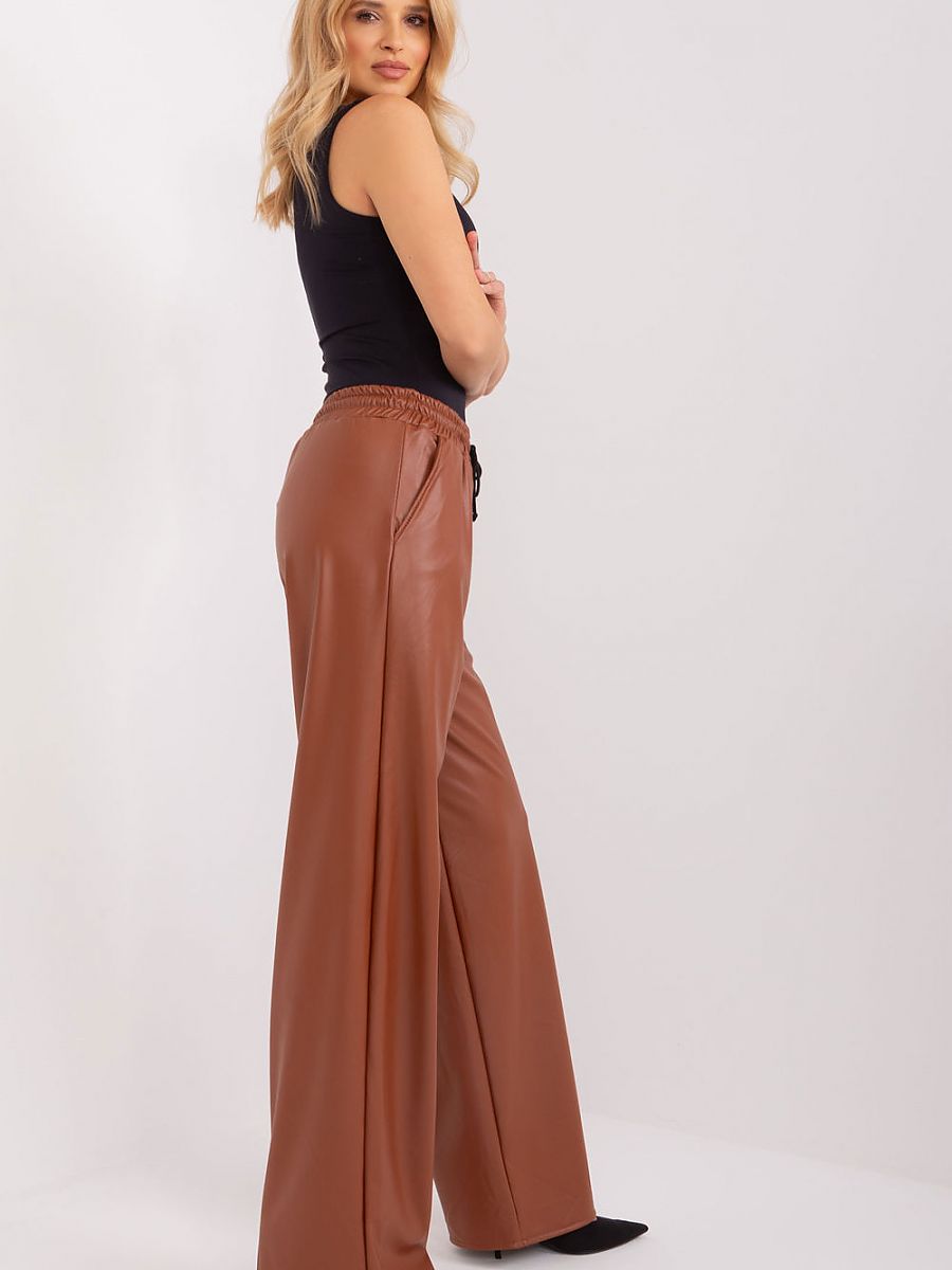  Trousers model 191564 Lakerta 