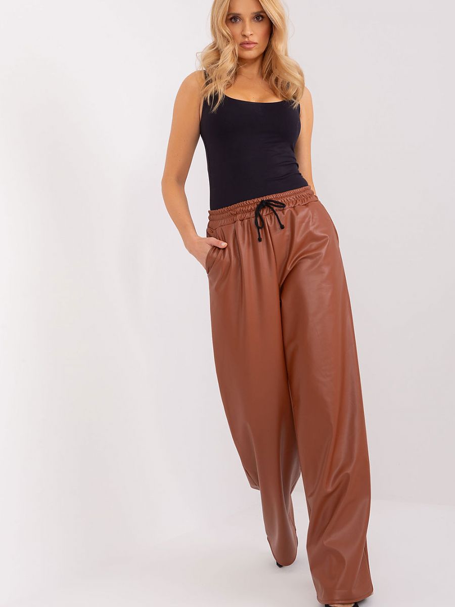  Trousers model 191564 Lakerta 