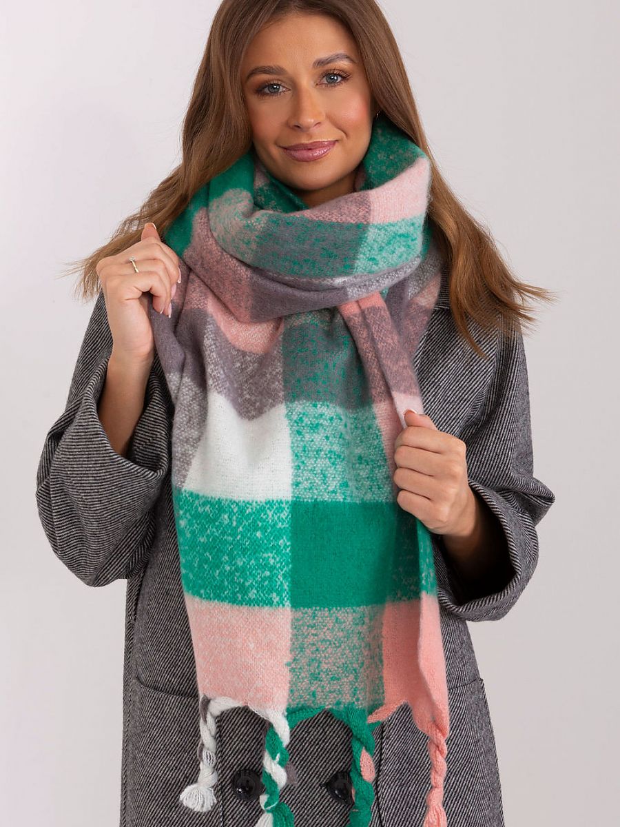  Shawl model 191704 AT 