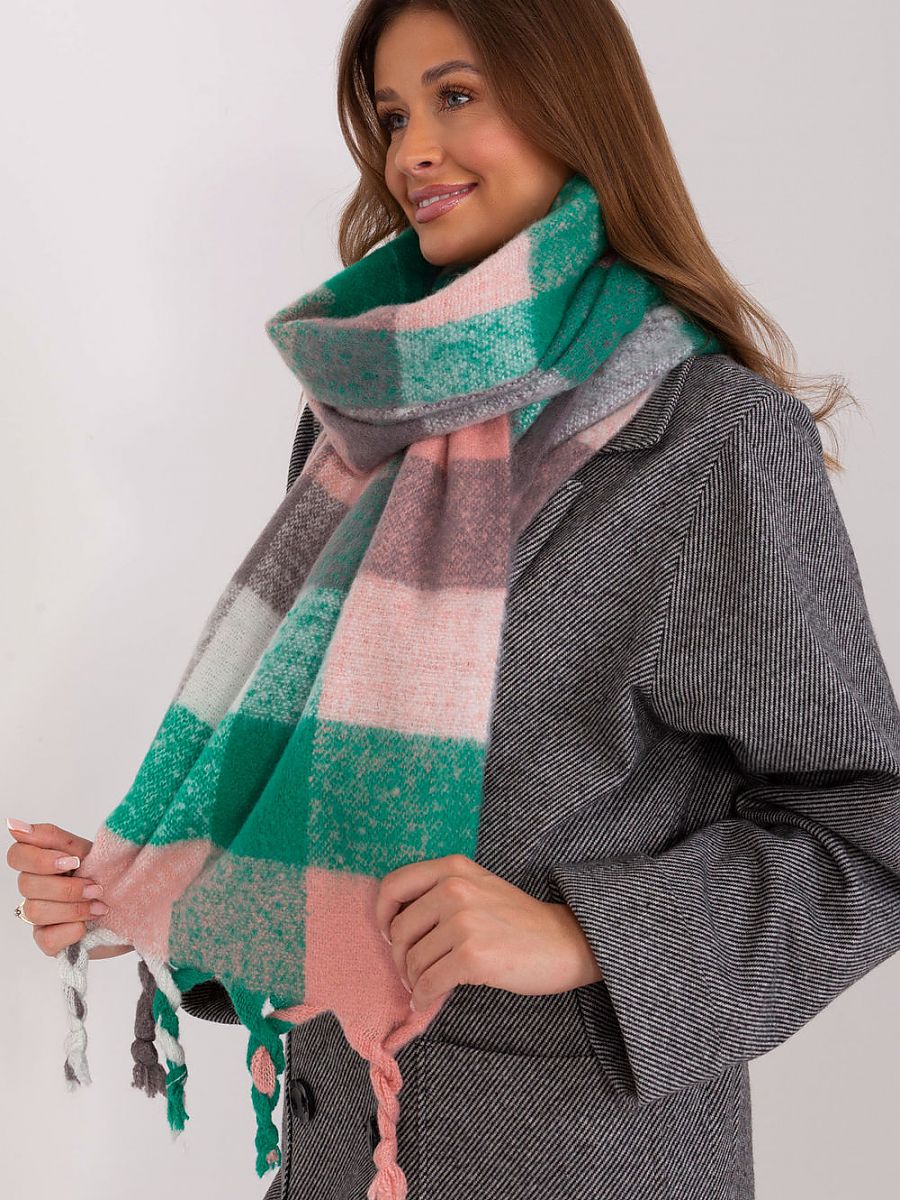  Shawl model 191704 AT 