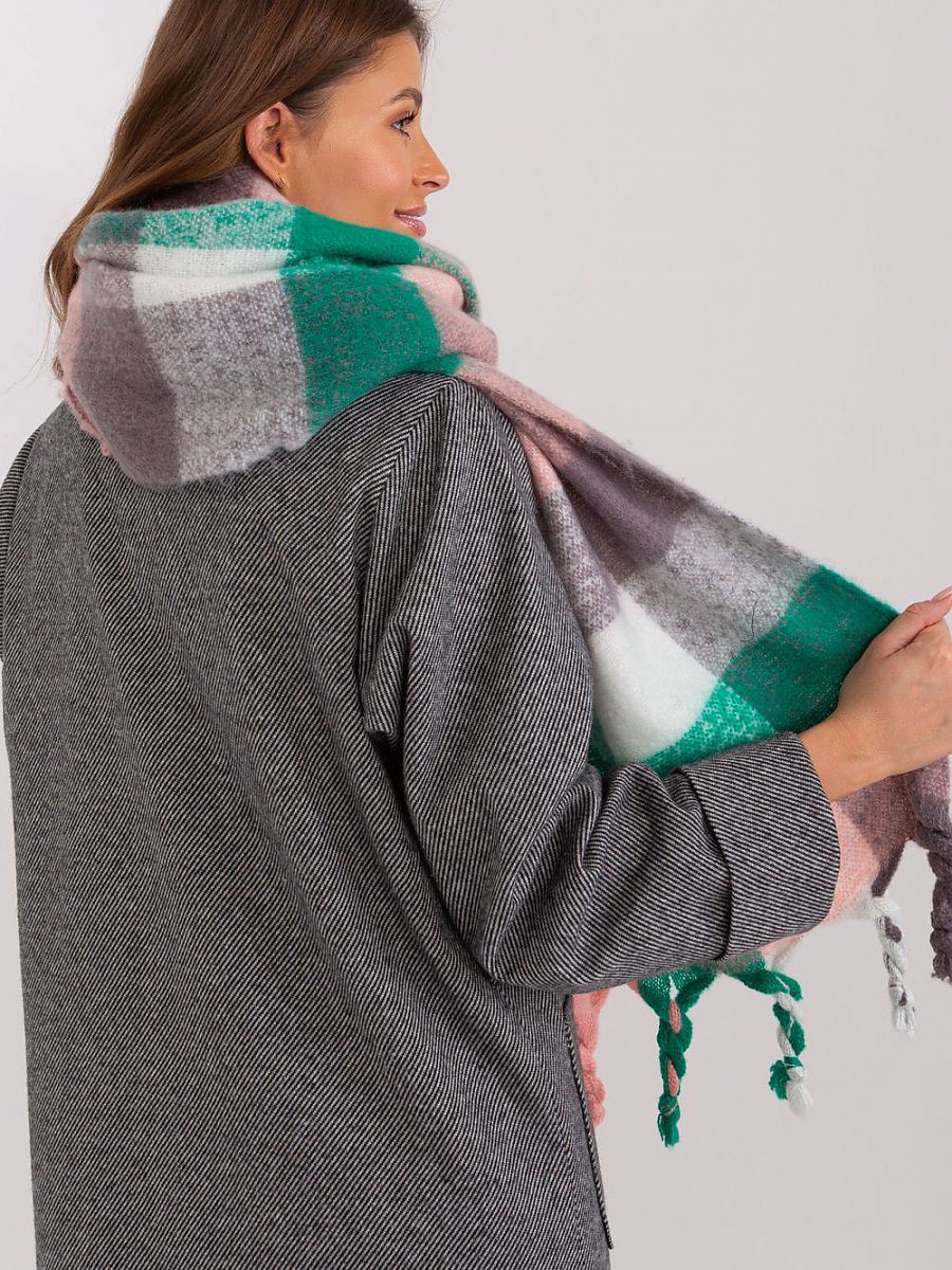  Shawl model 191704 AT 