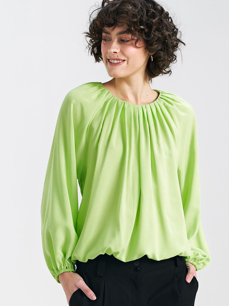  Blouse model 192972 Nife 