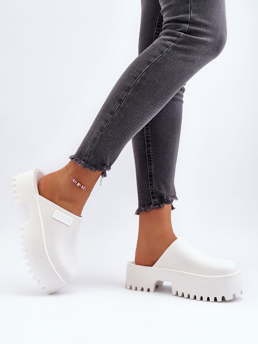  Flip-flops model 194121 Step in style 