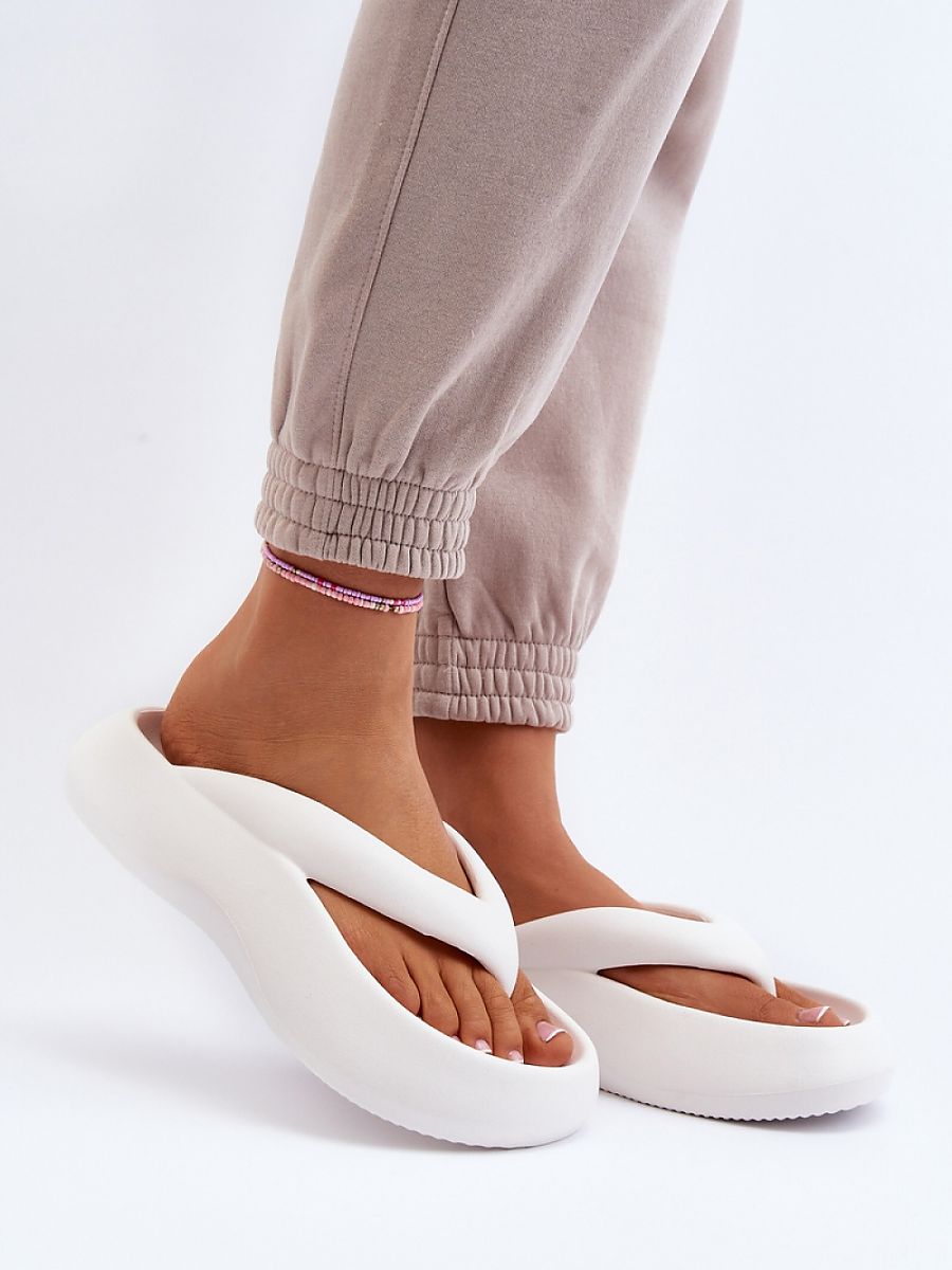  Japanese flip-flops model 194386 Step in style 