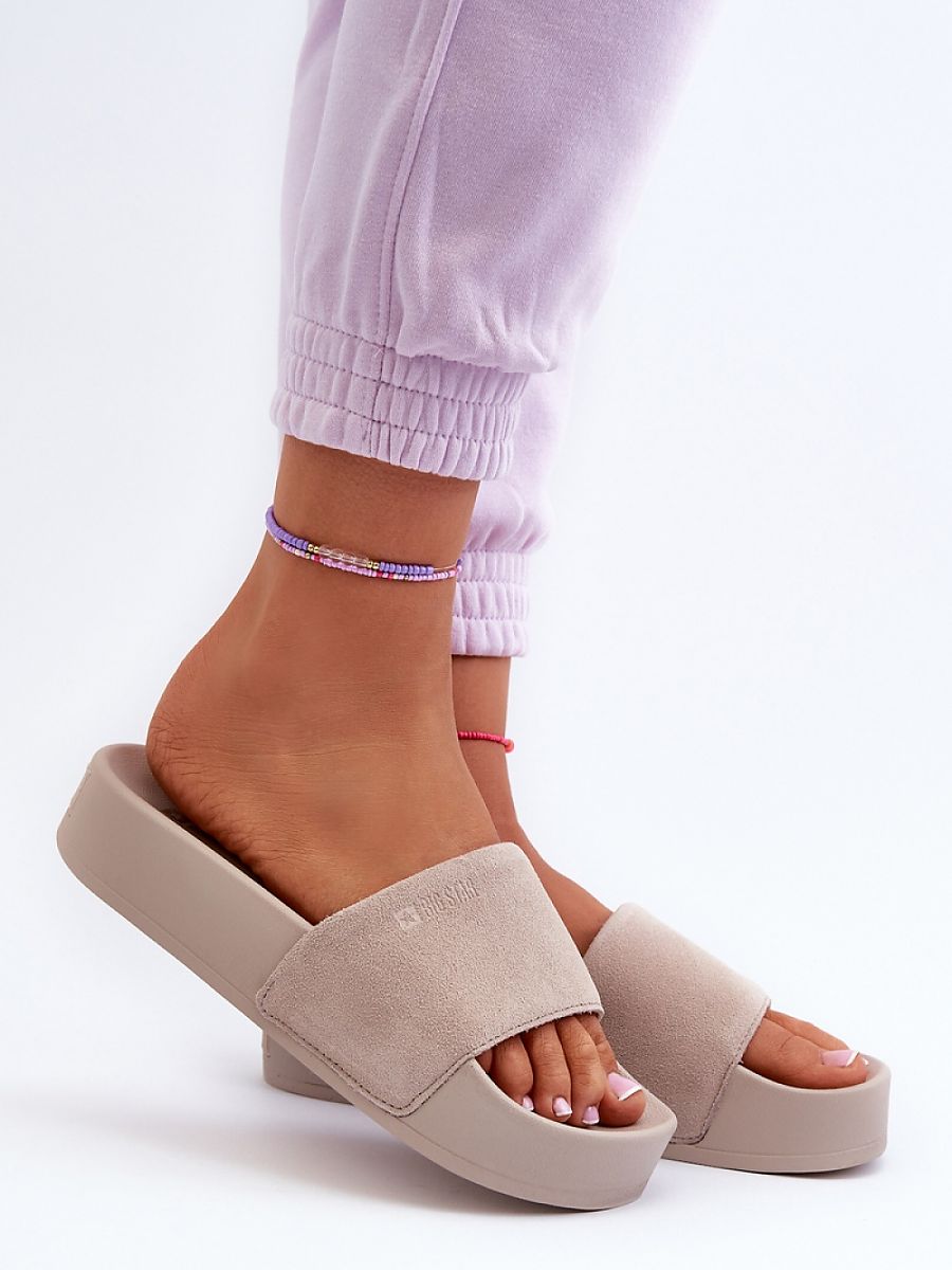  Flip-flops model 195433 Step in style 