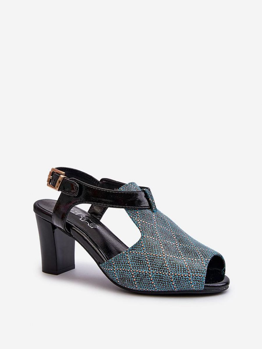  Flip-flops model 196232 Step in style 