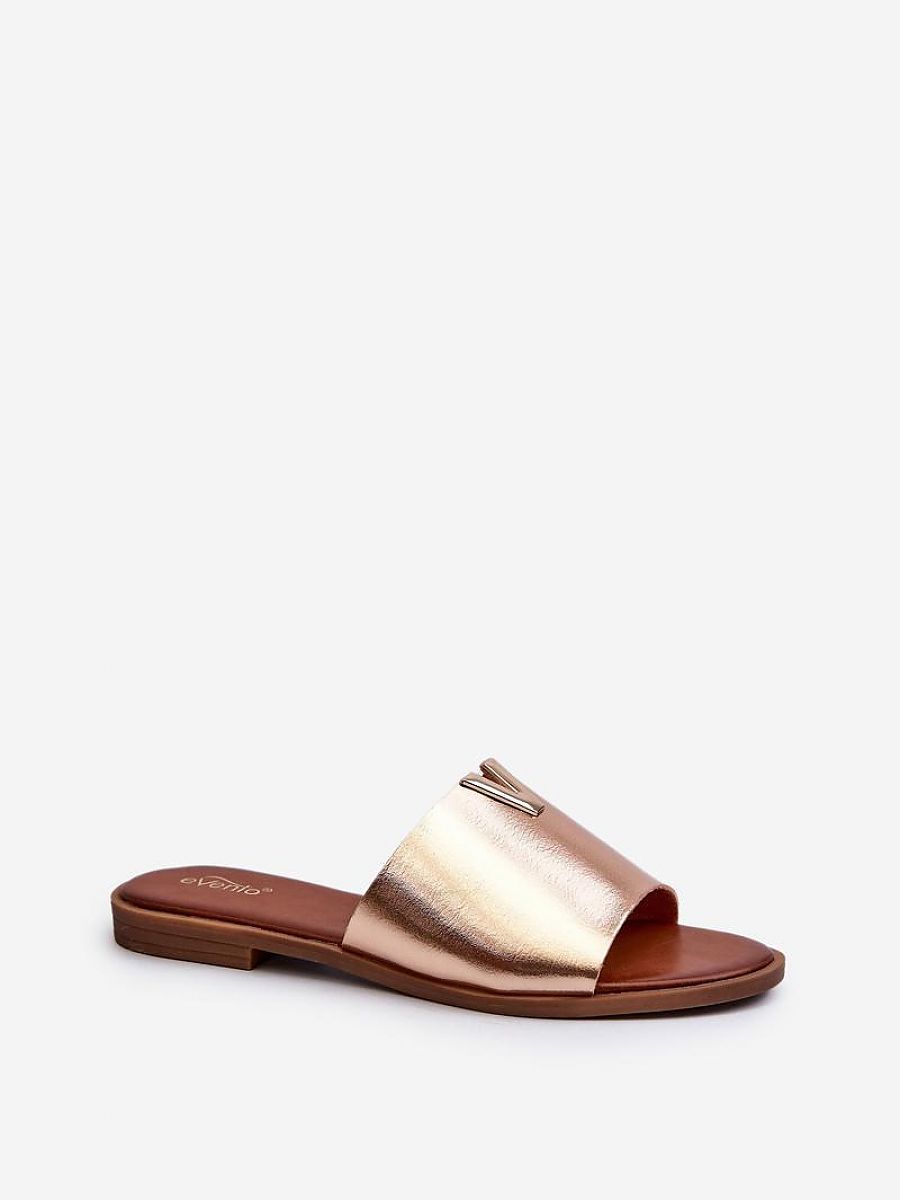  Flip-flops model 196341 Step in style 