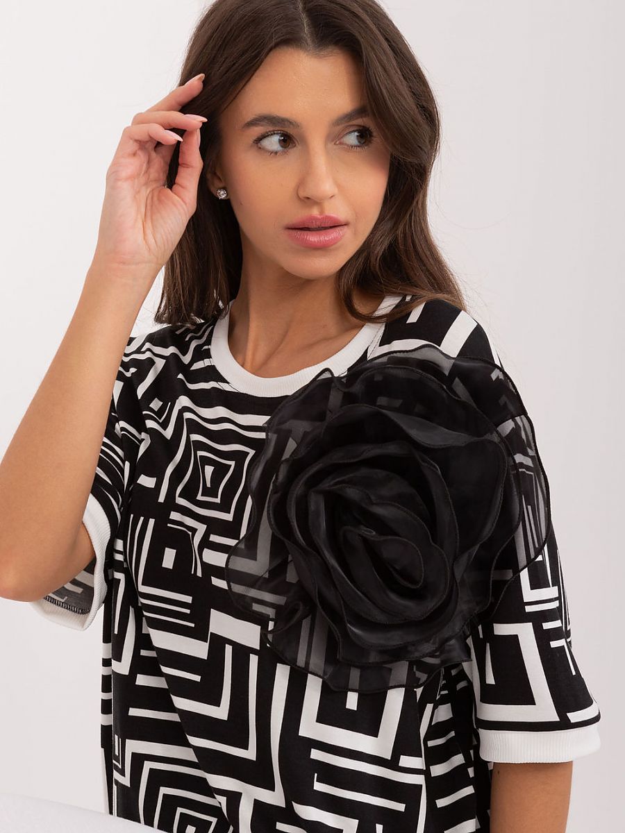  Blouse model 197738 Lakerta 
