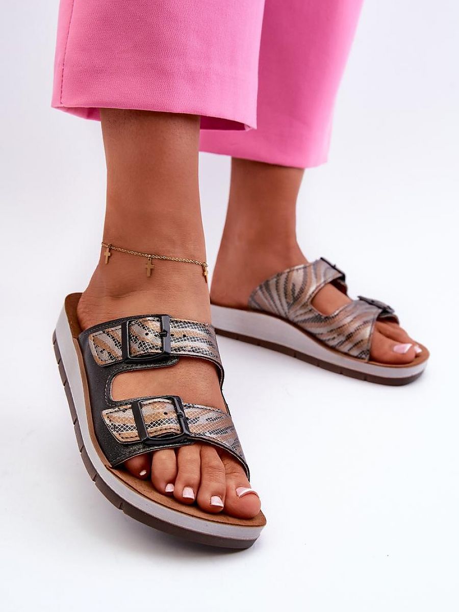  Flip-flops model 198163 Step in style 