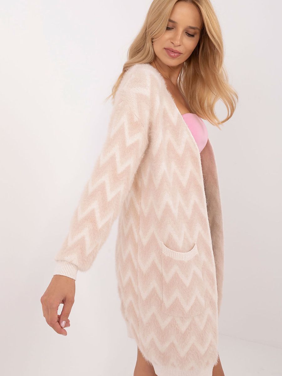  Cardigan model 199547 AT 