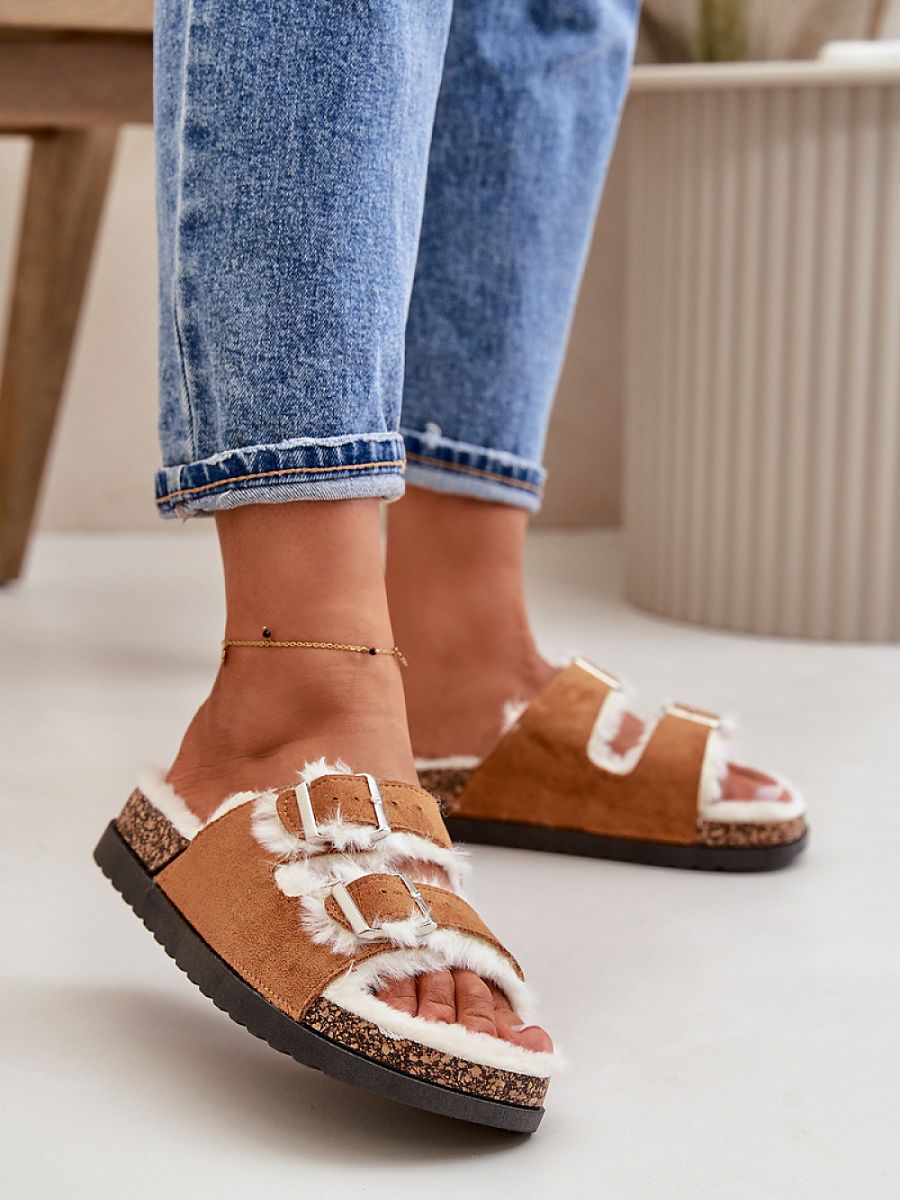  Slippers model 199898 Step in style 