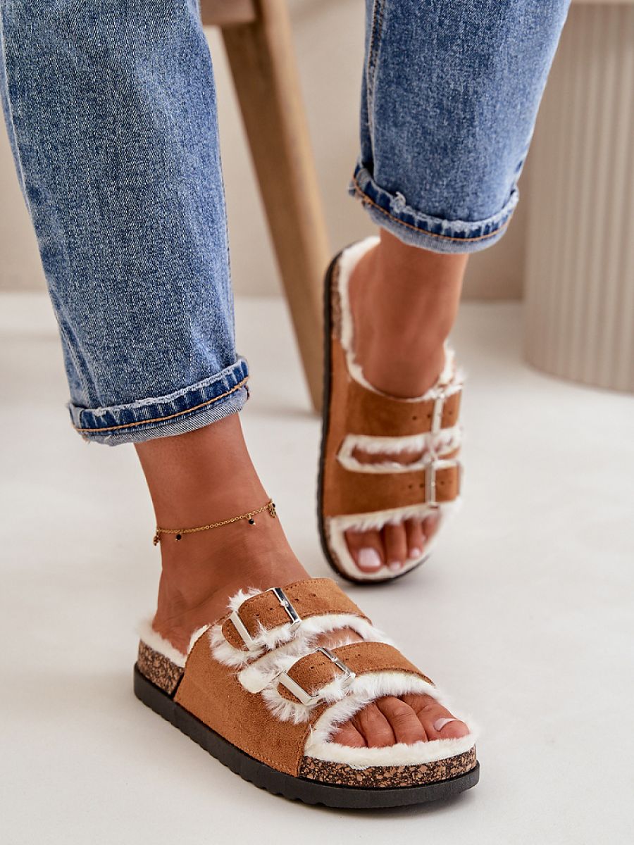  Slippers model 199898 Step in style 