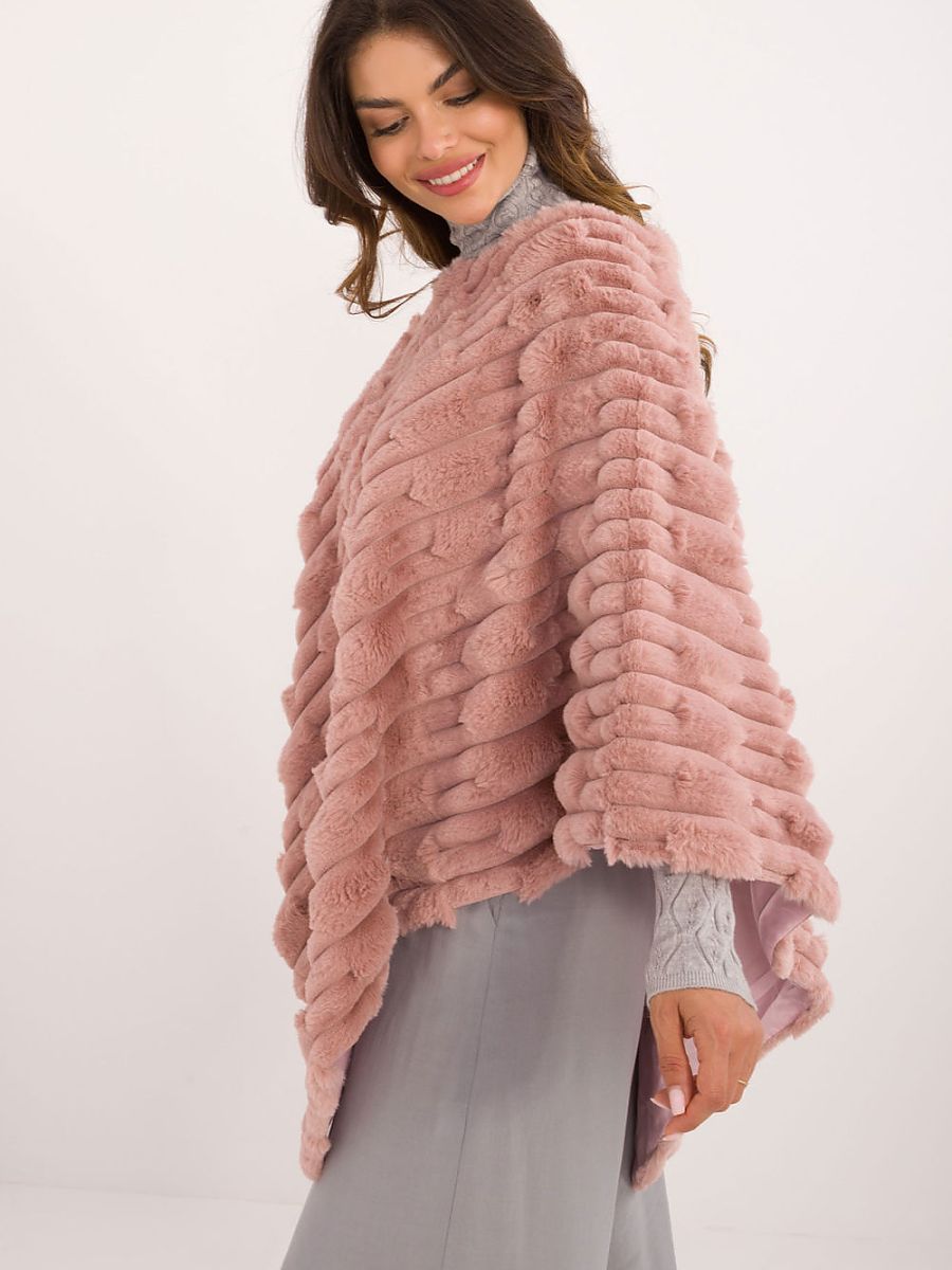  Poncho model 200205 AT 