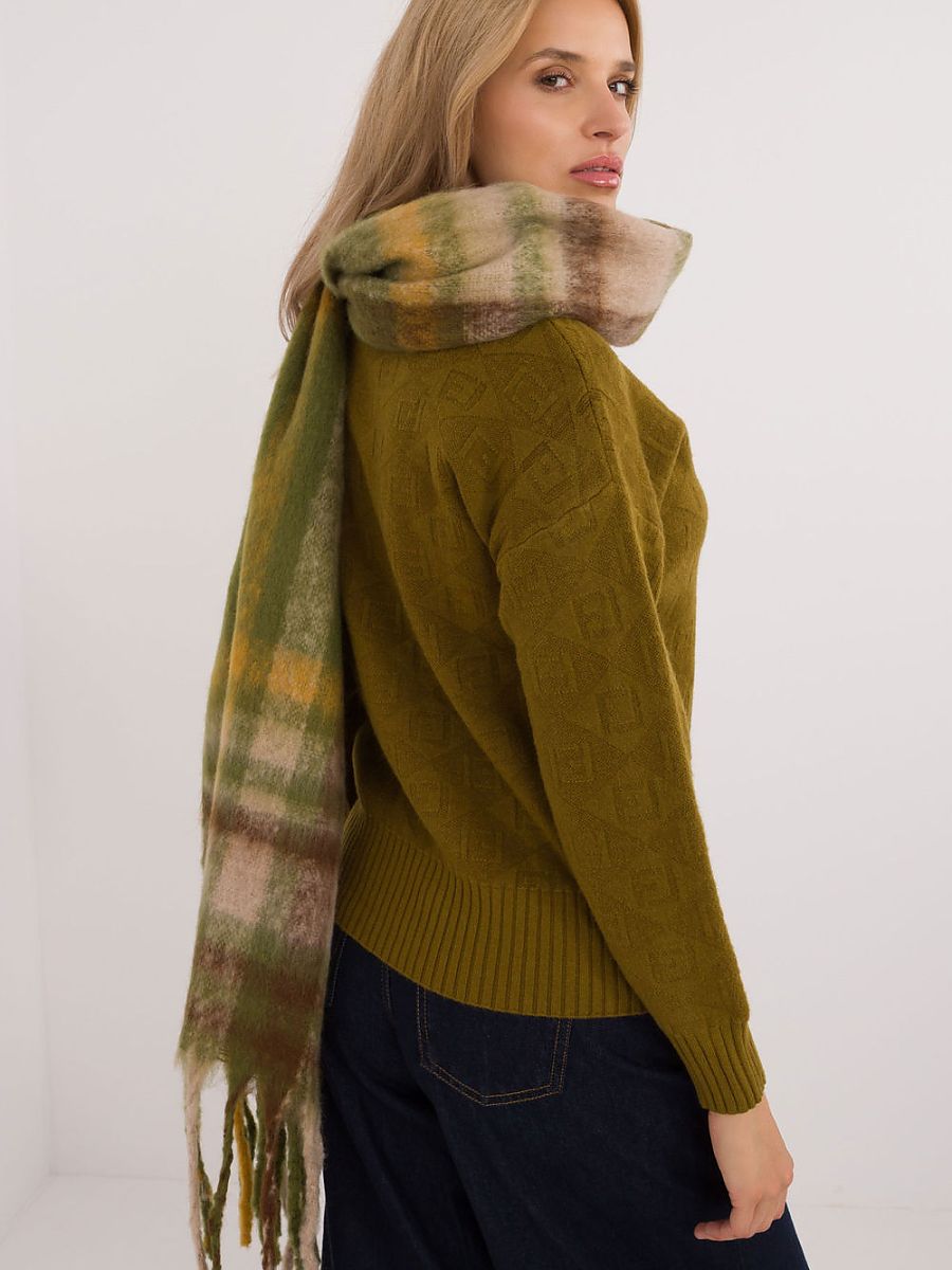 Shawl model 200281 AT 