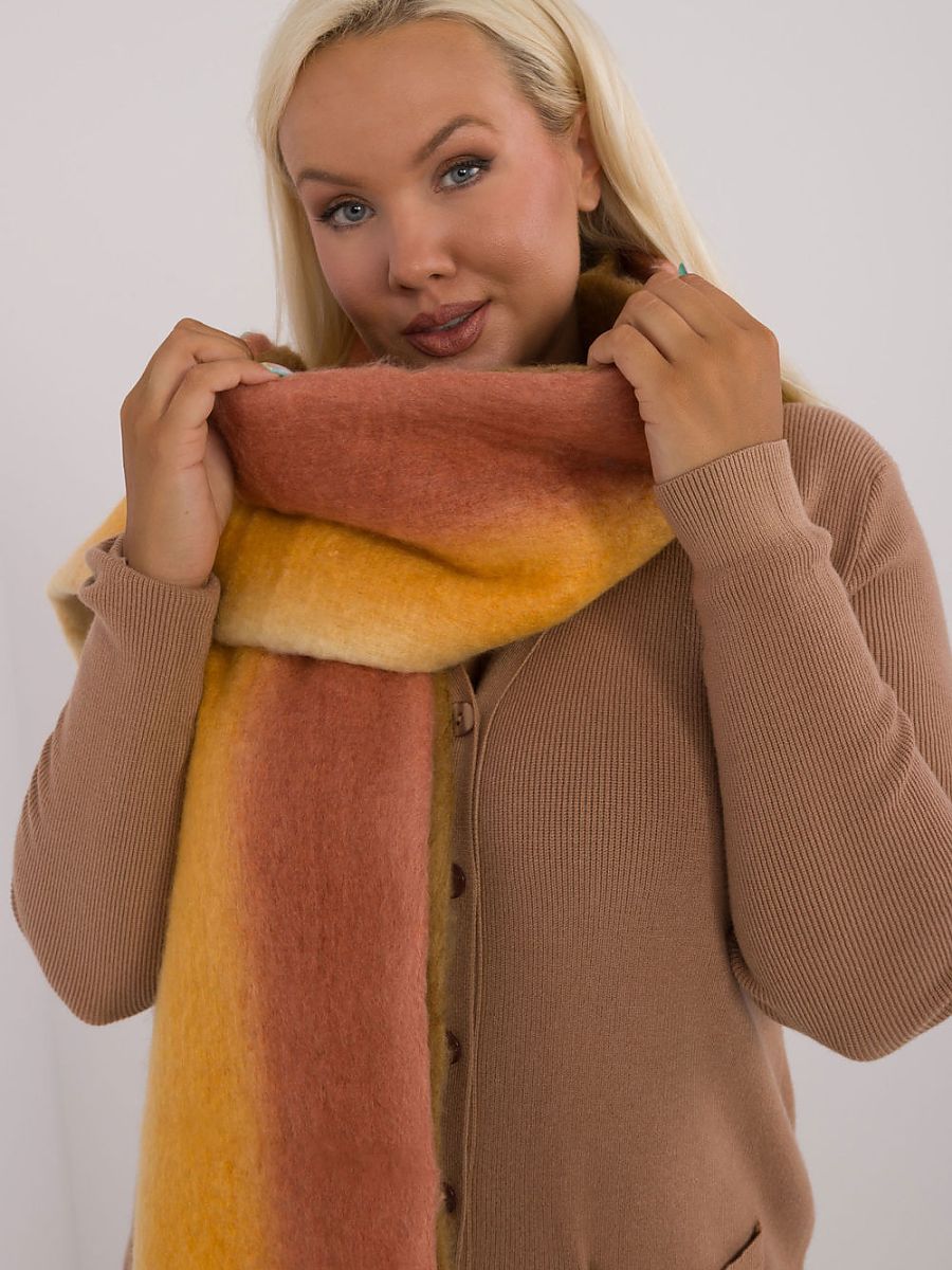  Shawl model 200284 AT 