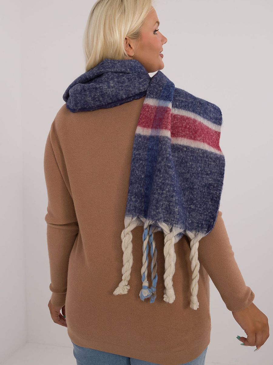  Shawl model 200289 AT 