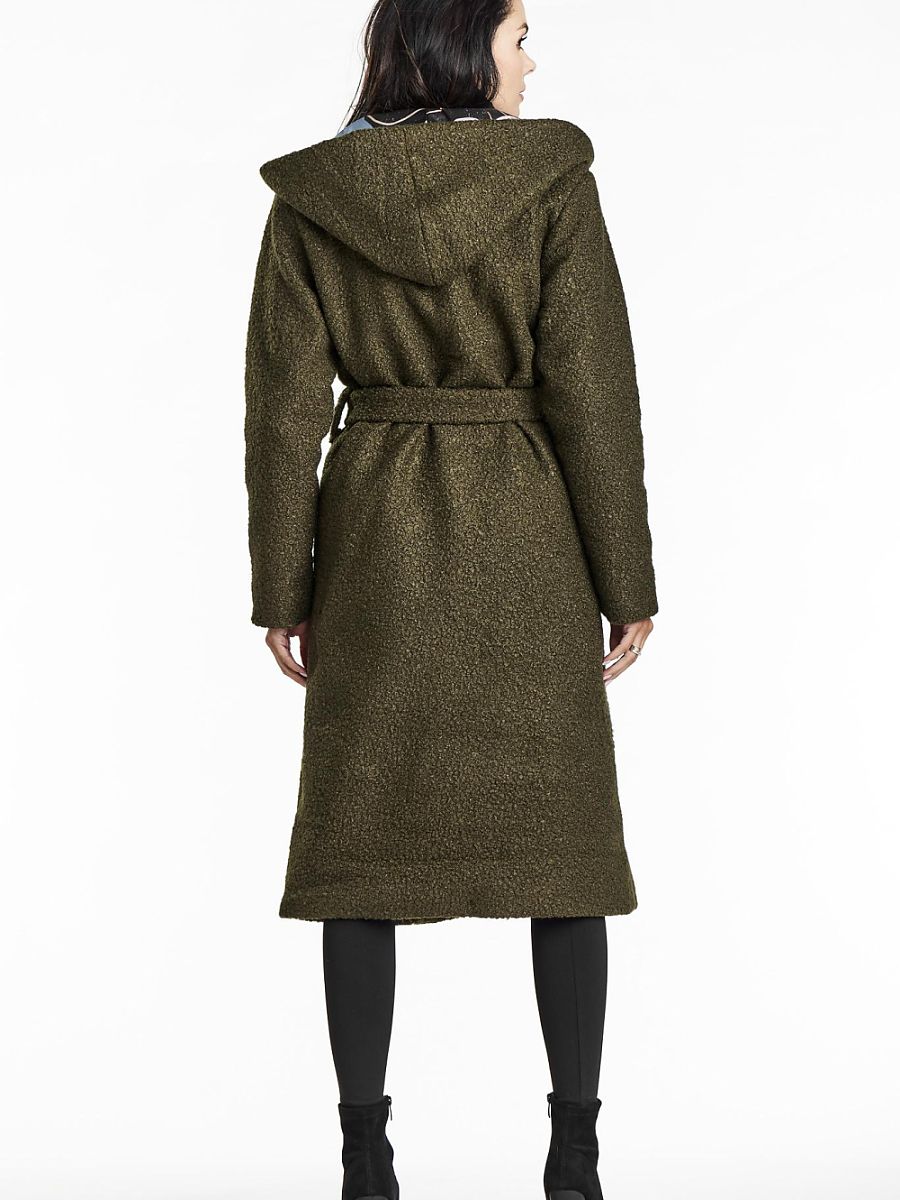  Coat model 200558 awama 