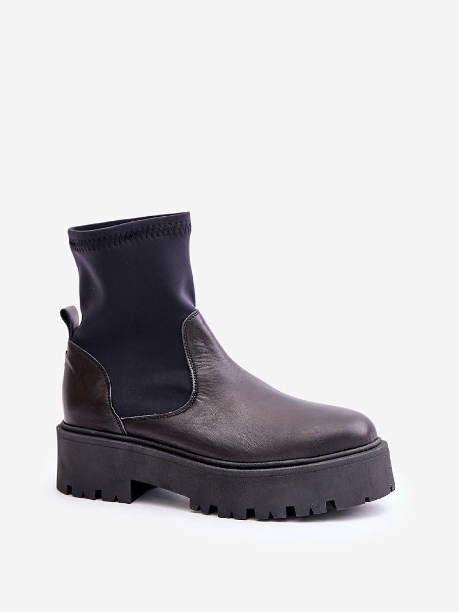  Boots model 201001 Step in style 