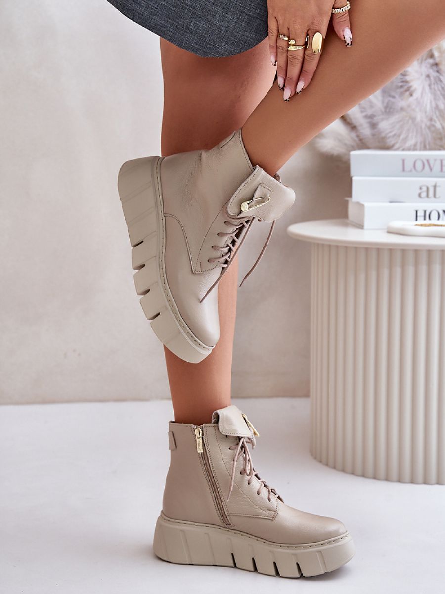  Buskin boots model 201184 Step in style 