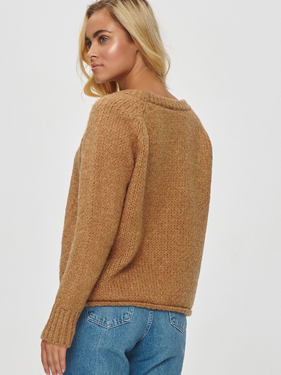  Jumper model 201807 Makadamia 