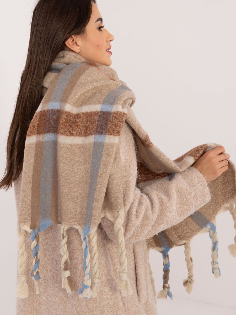  Shawl model 202573 AT 