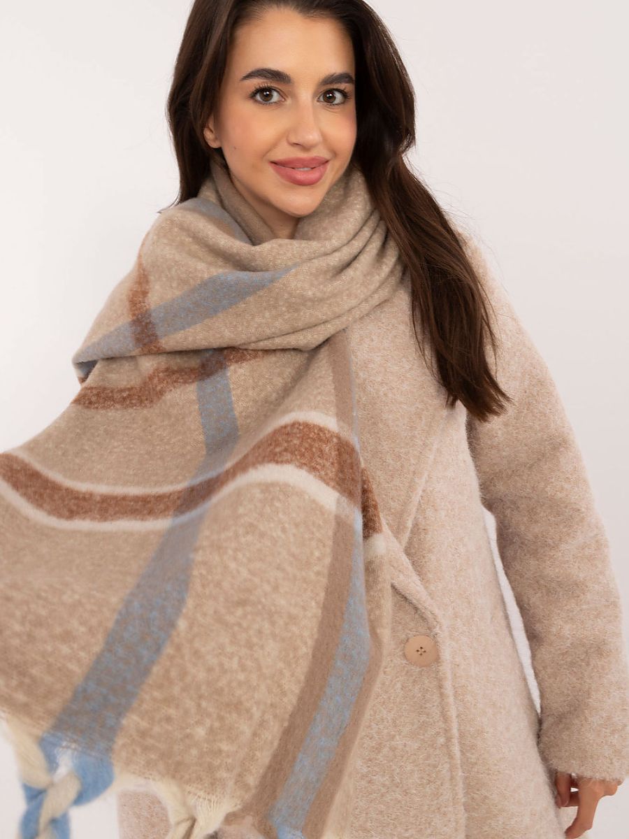  Shawl model 202573 AT 