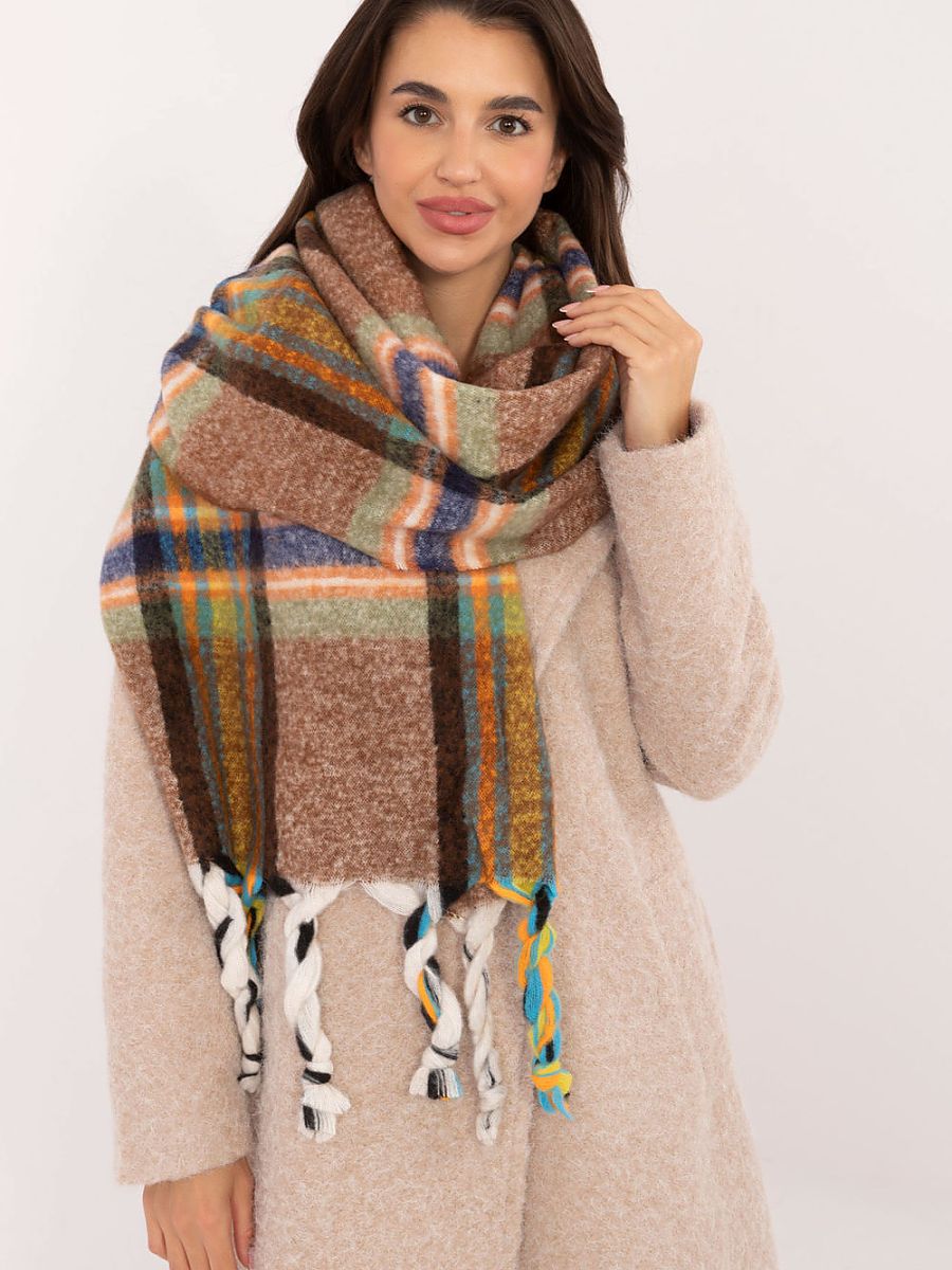  Shawl model 202578 AT 